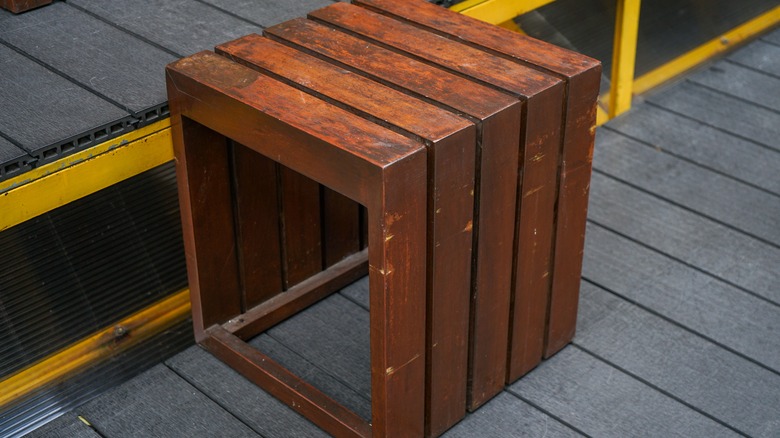 DIY wooden coffee table