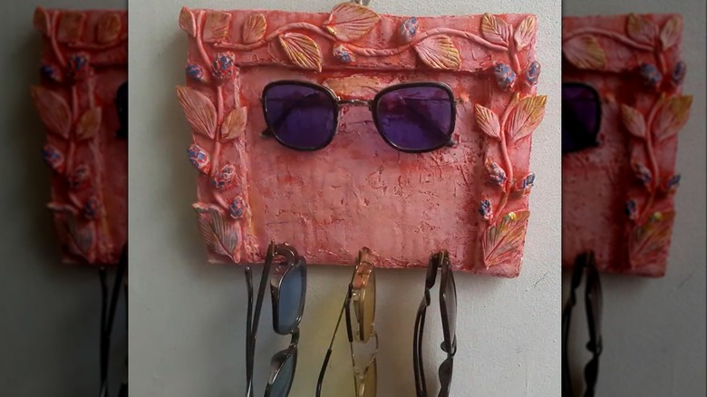 sunglasses decorating pink sunglasses holder