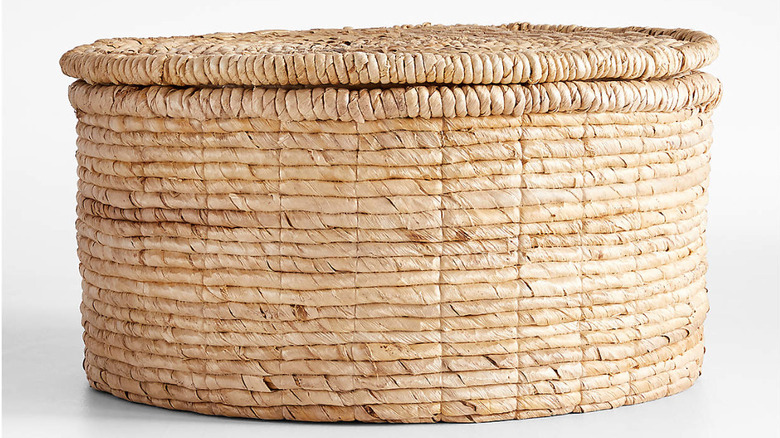 wicker basket with lid