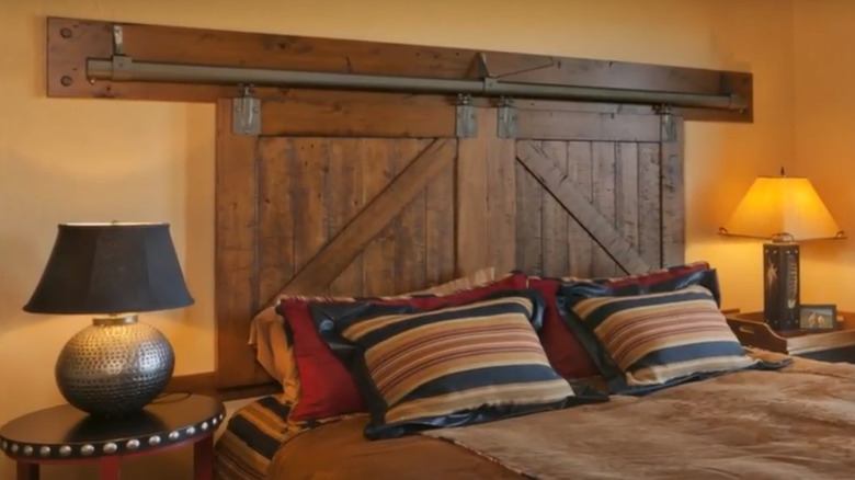 barn door headboard