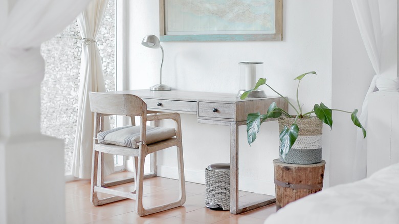 white minimalist desk