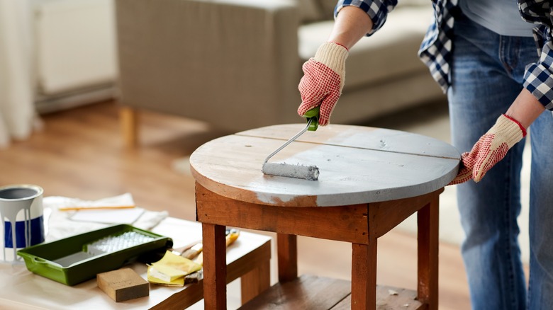 painting a table