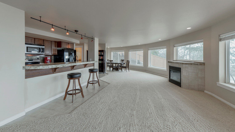 Crown molding under marble counter