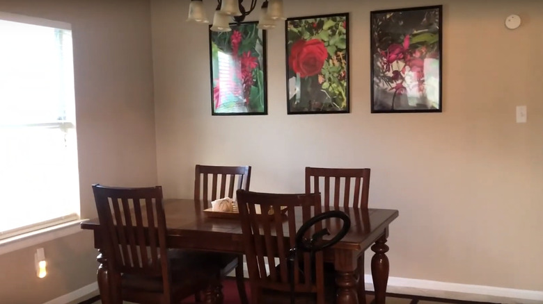 An image of a dining room painted in Dhurrie Beige fully furnished