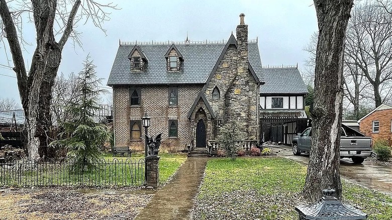 home resembling Medieval castle