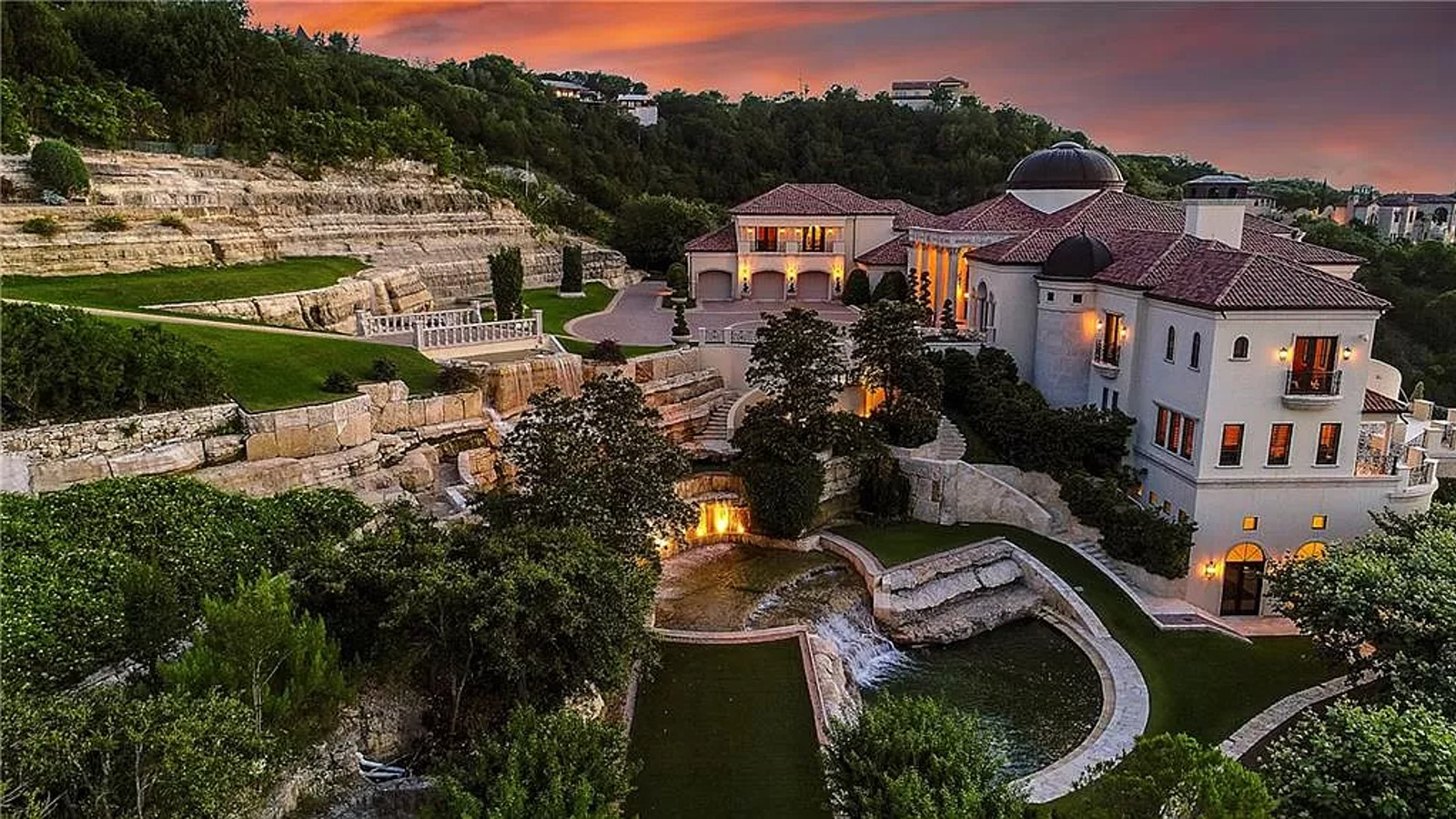 10 Stunning Million Dollar Homes In Texas