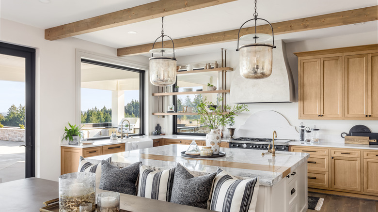 Farmhouse kitchen with lighting pendants