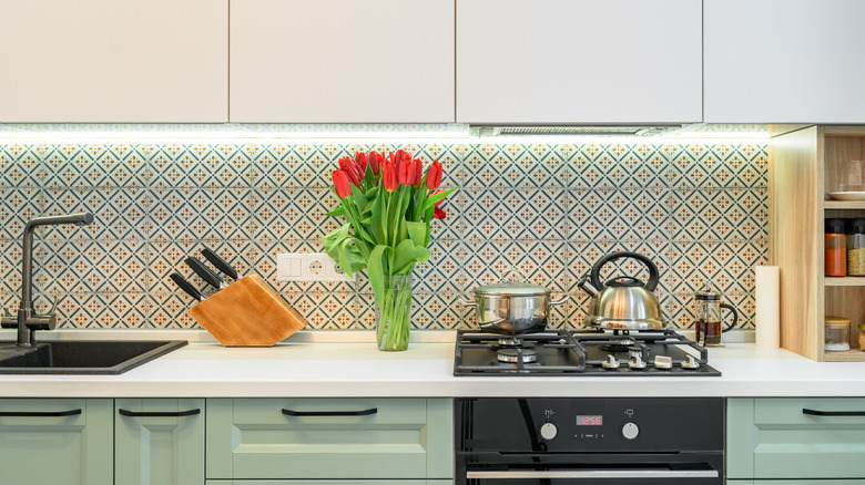 diamond-shaped tiles in a kitchen