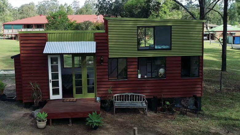 70s-style tiny house