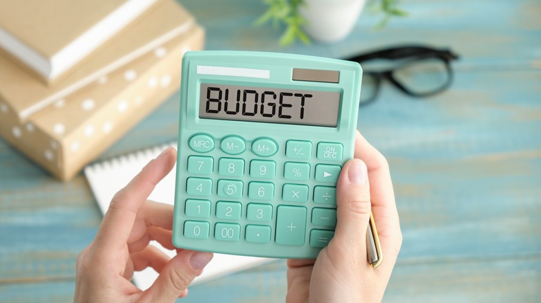 Calculator that says budget