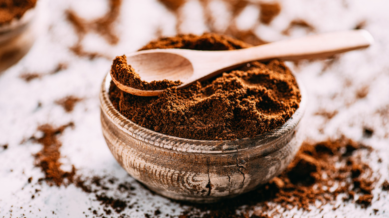 Coffee grounds in a bowl