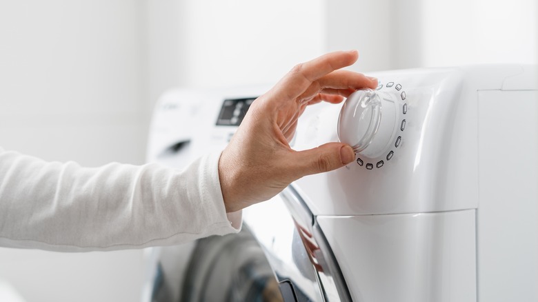 hand setting washing machine