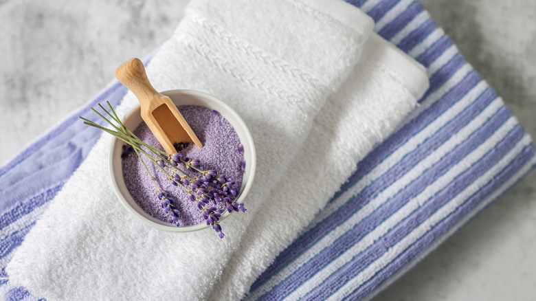 Bathroom towels with bath salts