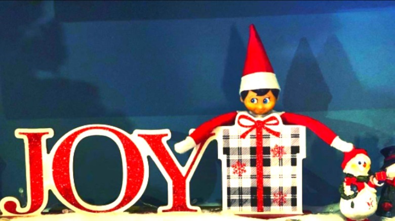 Elf in "joy" display