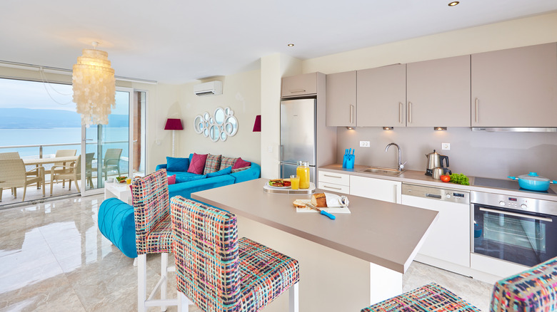 beachy kitchen