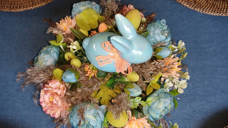 Wreath centerpiece decorated for Easter