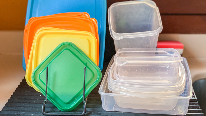 plastic lids and containers