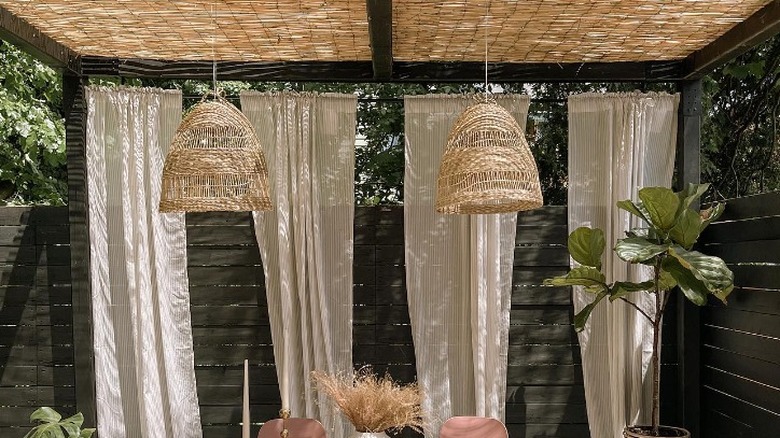 Rattan pendant lights