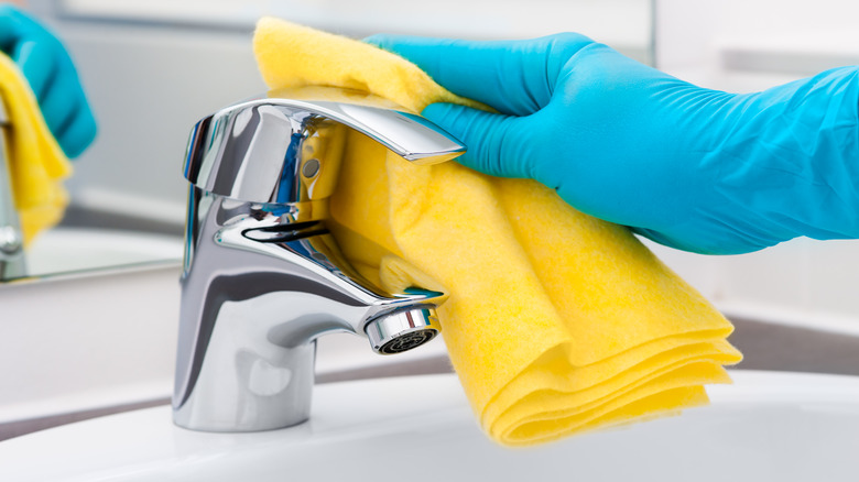 Polishing a sink faucet