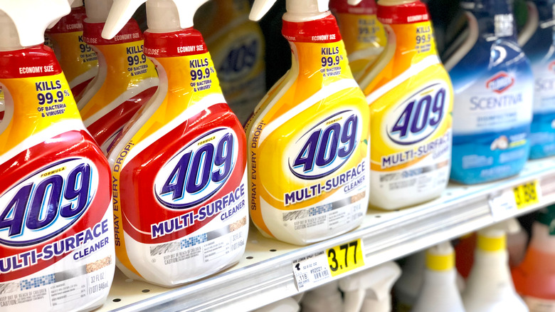 409 cleaner bottles on shelf