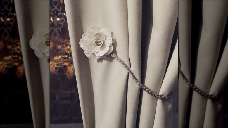 beige burlap flower curtain tieback