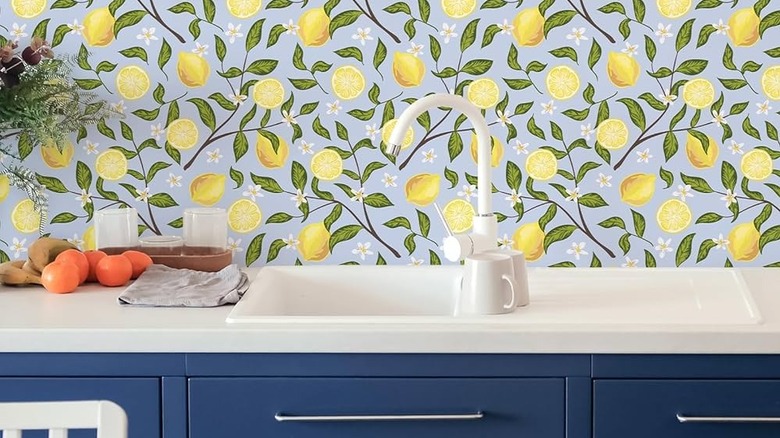 Dark food motif wallpaper in kitchen