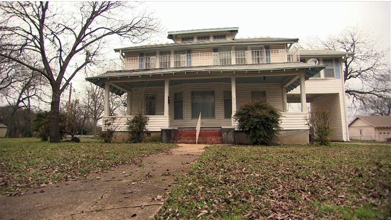 white vintage farmhouse