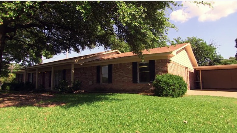 simple brick ranch house