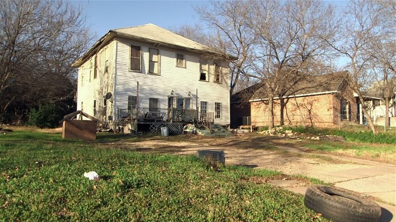 abandoned white house