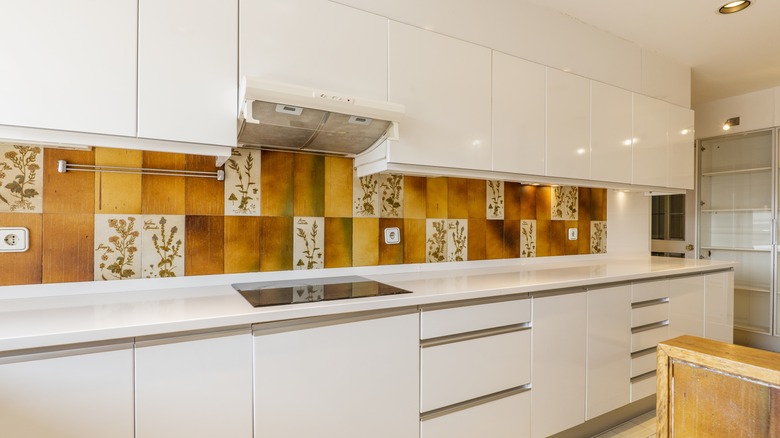 old kitchen with decorative tile backsplash