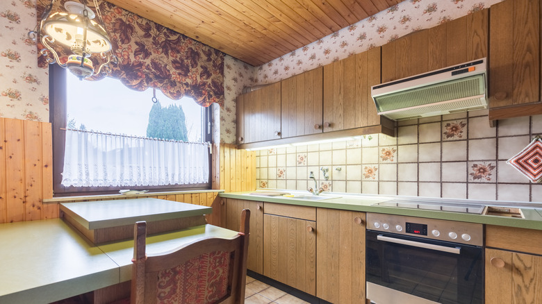 old fashioned kitchen wood cabinets