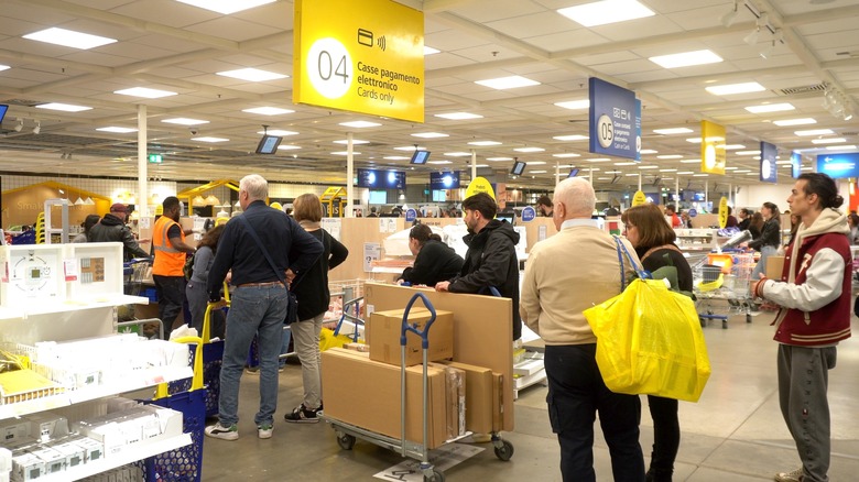 people checking out at ikea