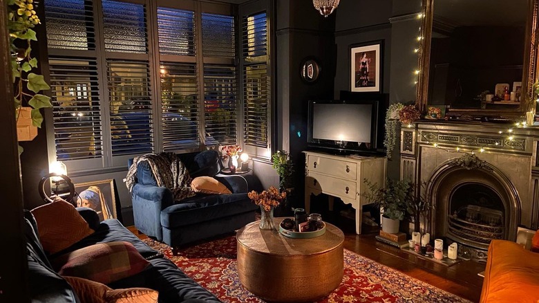 Black, cozy living room 