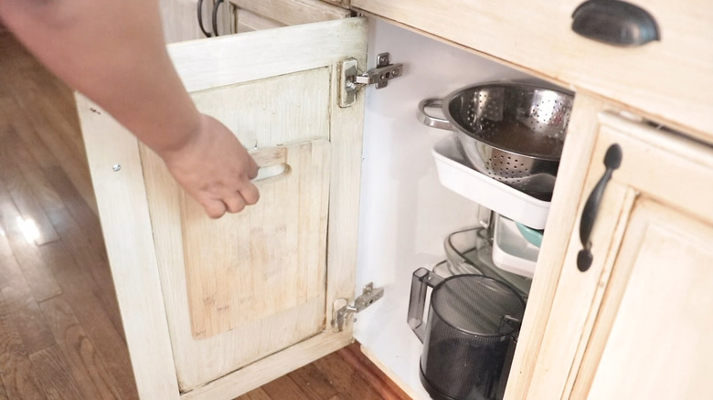 hanging cutting board cabinet door hook