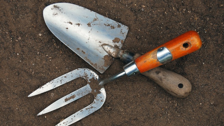 gardening tools