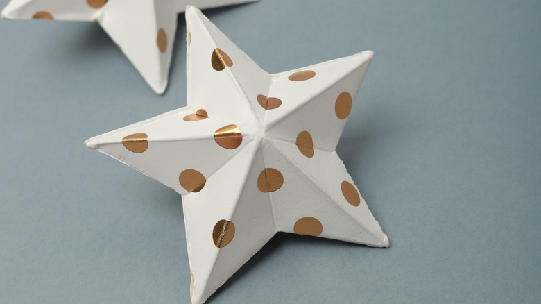 Carboard stars