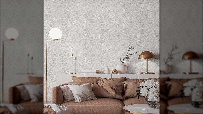 Vintage, simple wallpaper in a chic modern living room