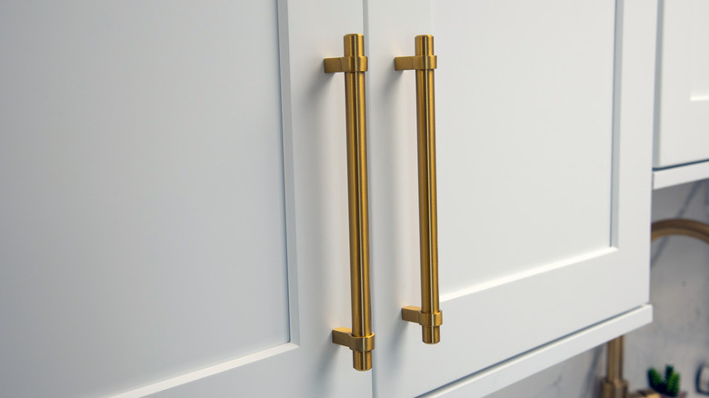 Kitchen cabinet handles