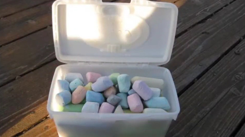 Sidewalk chalk storage box