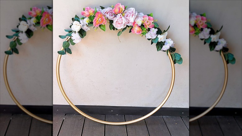 hula hoop floral decor