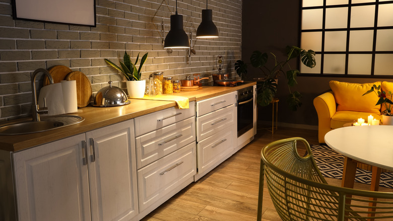 Kitchen with black and yellow accents