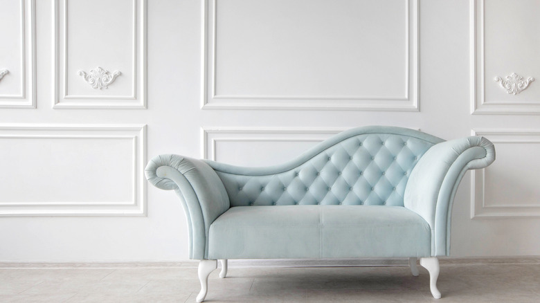 blue velvet chaise