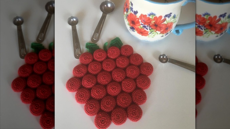 fruit-inspired bottle cap hot pad