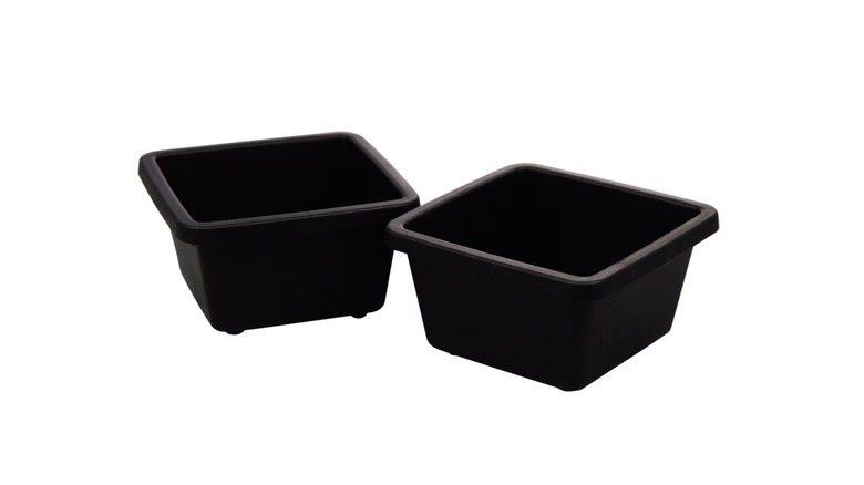 small black organizer cups