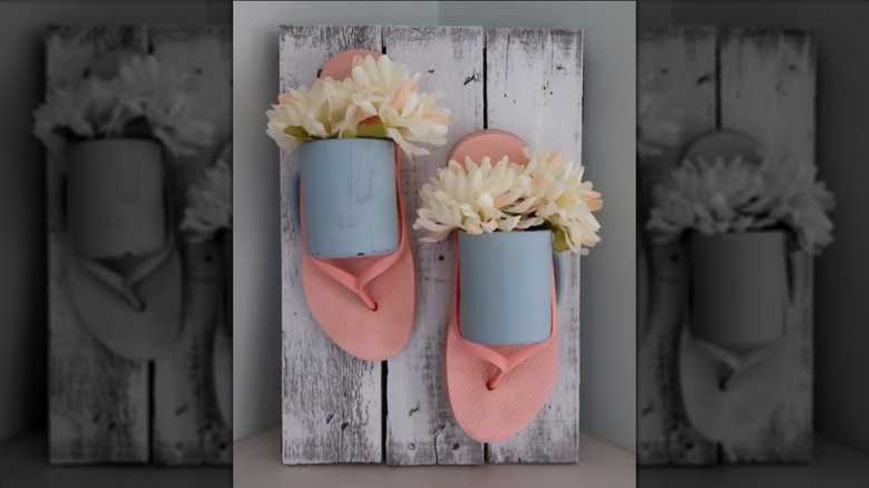 flip-flops flower holder