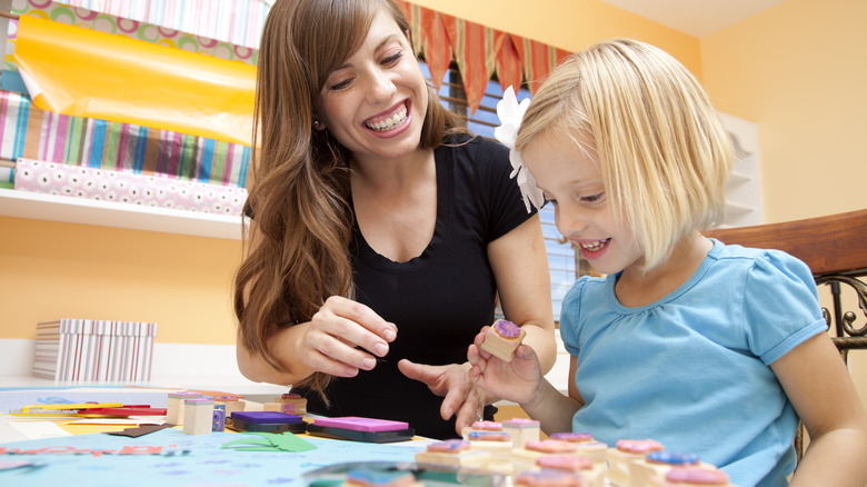 mom and daughter art activity