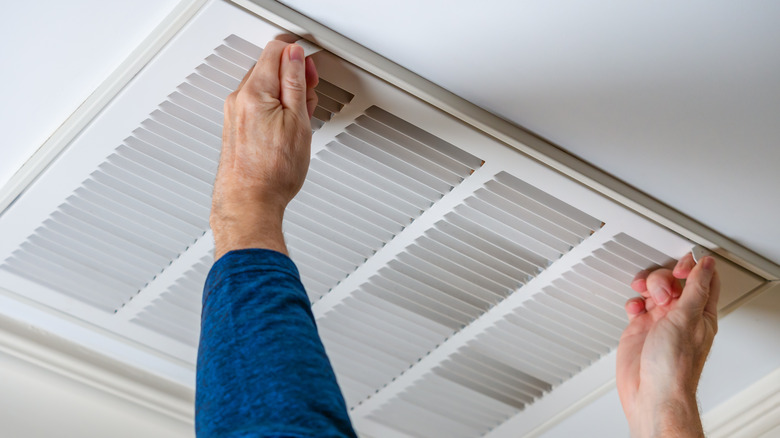 ceiling vent