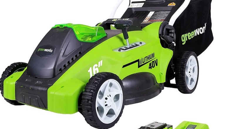 Greenworks lawn mower mulcher