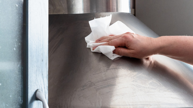 cleaning stainless steel range hood