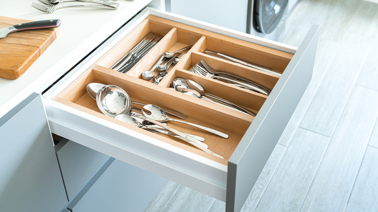 cutlery draw with bamboo organiser